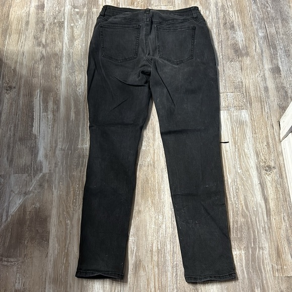 Maurice’s - Picture 5 of 7